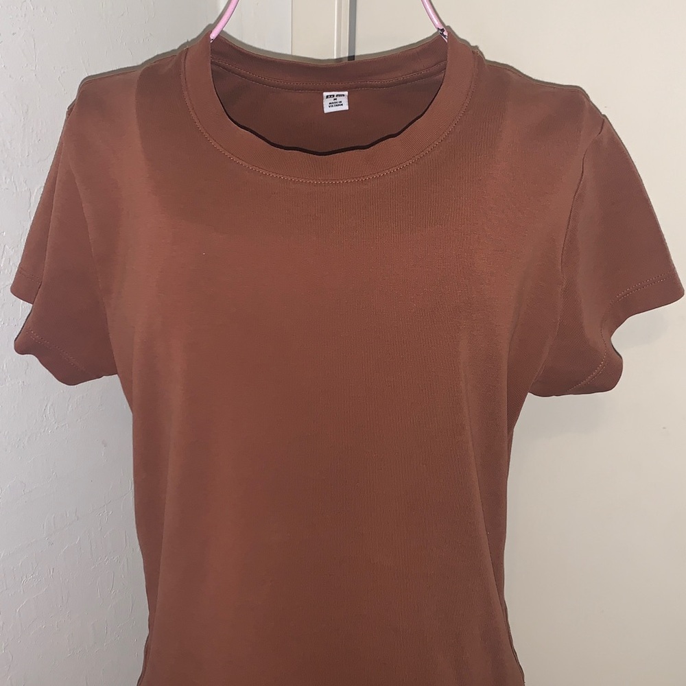 💝Like New Uniqlo brown S/S shirt - Medium - Picture 5 of 11